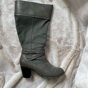 White Mountain Boots